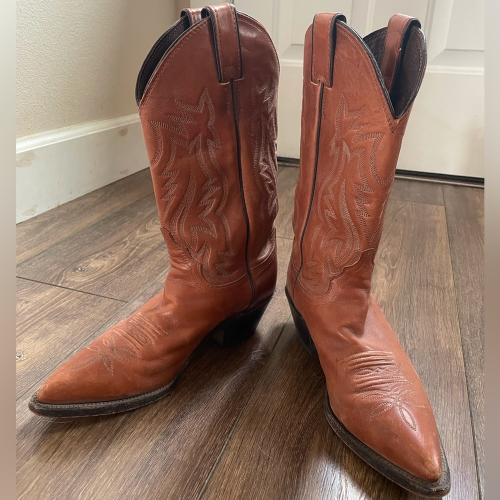 Justin’s Cowboy Boots - EUC